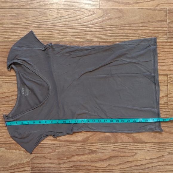 Loft gray short-sleeve lived-in cotton long t-shirt v-neck women's size S - Picture 3 of 6